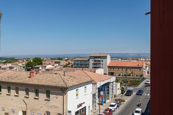 CARCASSONNE – DAVILLA Vaste Appartement T4 114m² (108m² Carrez) avec loggia, ascenseur, et place de parking couvert