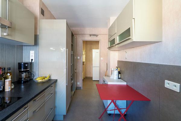 CARCASSONNE – DAVILLA Vaste Appartement T4 114m² (108m² Carrez) avec loggia, ascenseur, et place de parking couvert