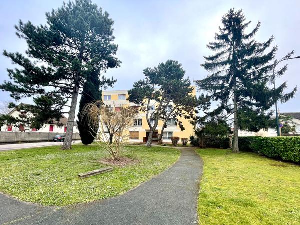 Appartement Conflans Sainte Honorine 3 pièce(s) 64 m2 €174 000 ** - Référence 7244