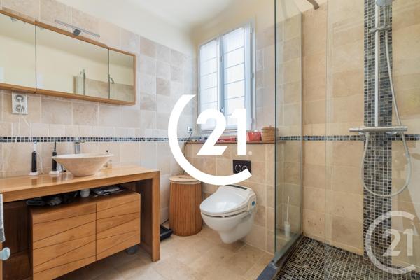 Appartement F3 à vendre  3 pièces - 67,50 m2 PARIS - 75018