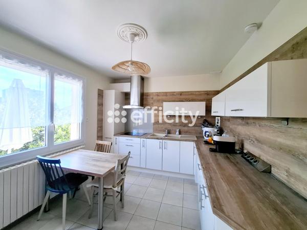 Maison 7 pièces - 138 m²