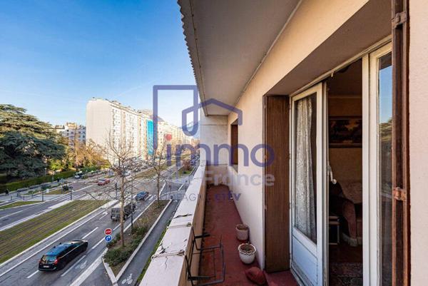 Appartement 3 pièces                                        - 38100 Grenoble Réf : 21530
