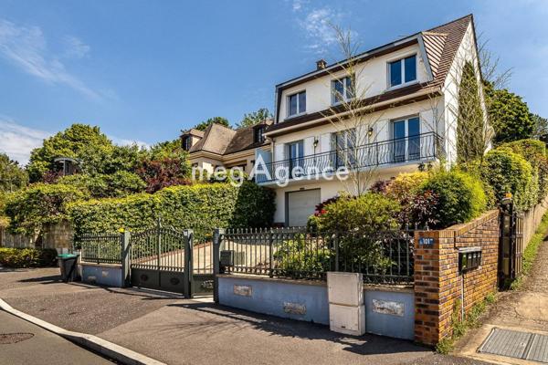 Maison à CACHAN, 94230 - 6 pièces 141m²