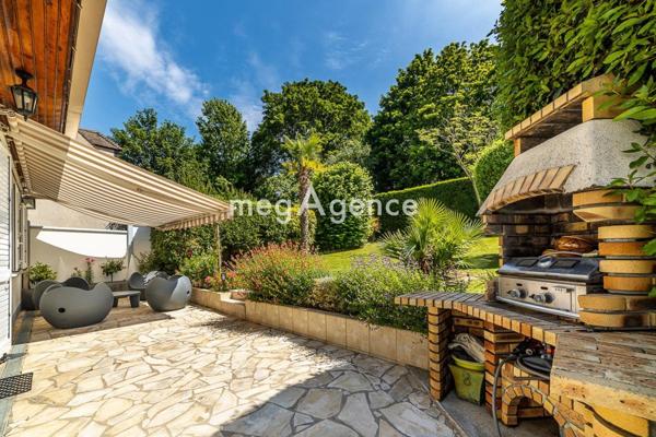 Maison à CACHAN, 94230 - 6 pièces 141m²