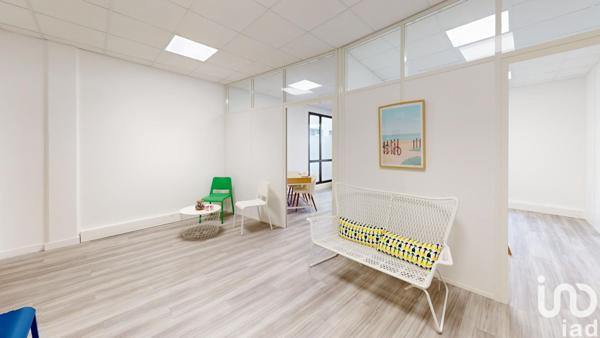 Location atelier 22 m² Serris