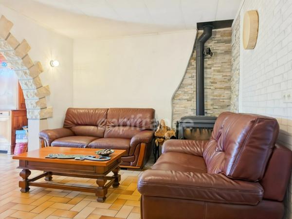 NOYEN-SUR-SARTHE - MAISON DE 101,45 m² AVEC JARDIN, TERRASSE ET GARAGE