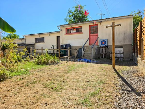 NOYEN-SUR-SARTHE - MAISON DE 101,45 m² AVEC JARDIN, TERRASSE ET GARAGE