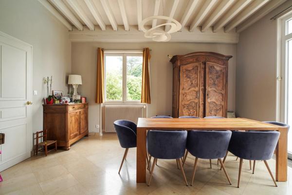 Maison à vendre 9 pièces (71850)