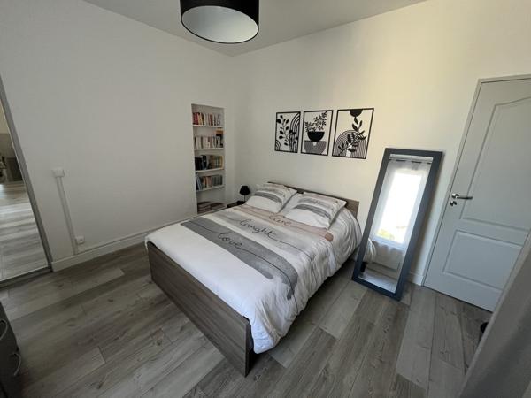 Appartement à louer 780 € CC Frontignan 2 p 74 m² DPE C