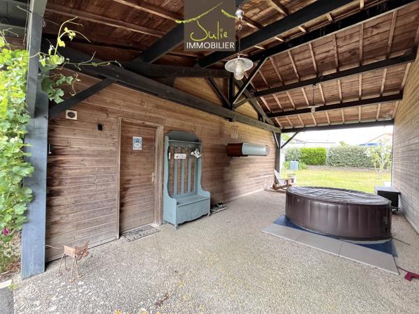 COUP DE COEUR ! Belle Propriété construction bois avec beaucoup de charme sur 1180m² de terrain.
