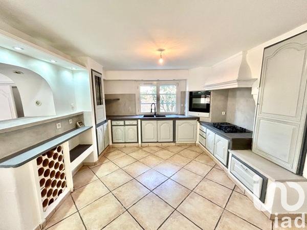 Maison à vendre 6 pièces 148 m² Décines-Charpieu