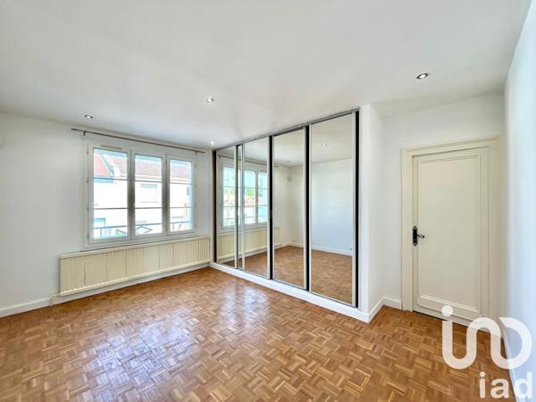 Maison à vendre 6 pièces 148 m² Décines-Charpieu