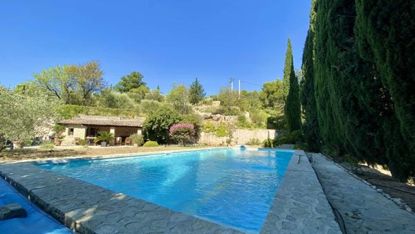 le Barroux- Bastide charme entre ciel, pierres et Ventoux !!!