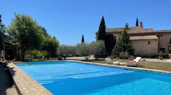 le Barroux- Bastide charme entre ciel, pierres et Ventoux !!!