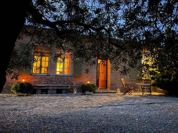 le Barroux- Bastide charme entre ciel, pierres et Ventoux !!!