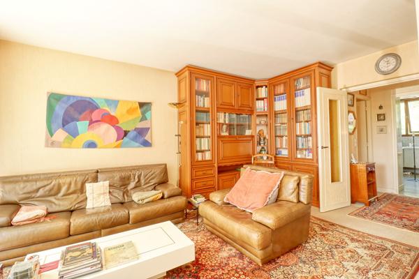 Appartement traversant 4 pièces 76 m² - Calme absolu au coeur d'une résidence familiale arborée