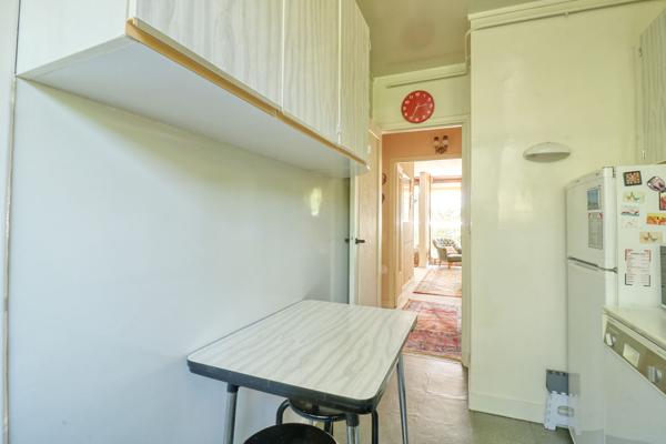 Appartement traversant 4 pièces 76 m² - Calme absolu au coeur d'une résidence familiale arborée