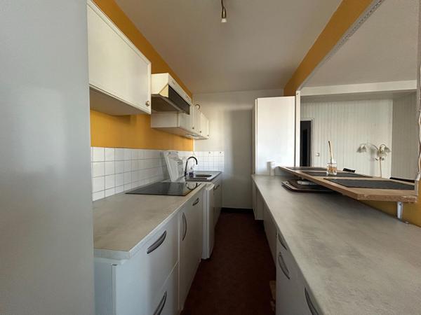 APPARTEMENT TYPE 2 - ASCENSEUR - CAUCRIAUVILLE