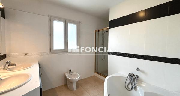 À vendre Maison 5 pièces 118 m² - Périgny 17180