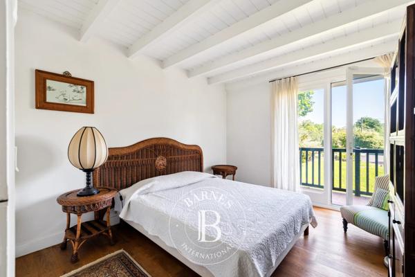 Mouguerre, Maison 4 Chambres -  292 m² à vendre