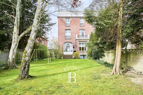 Tourcoing, Maison 6 Chambres -  287 m² à vendre