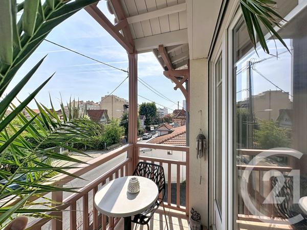 Appartement F3 à vendre  3 pièces - 57 m 2   ARCACHON  - 33