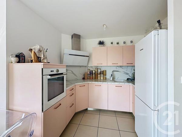 Appartement F3 à vendre  3 pièces - 57 m 2   ARCACHON  - 33