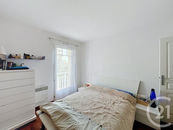 Appartement F3 à vendre  3 pièces - 57 m 2   ARCACHON  - 33