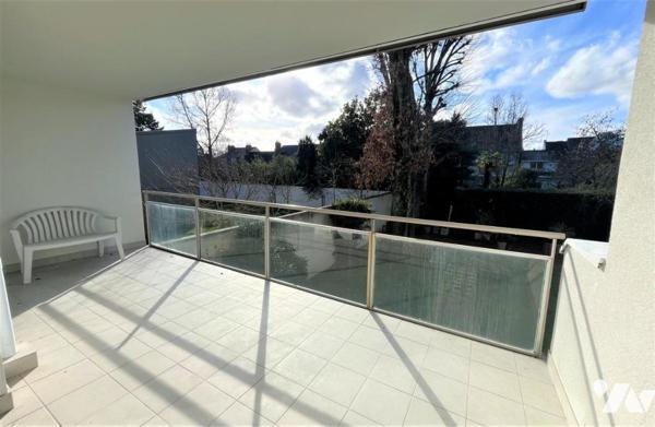 Nantes Monselet-Rd Pt de Vannes,  T4 de 99 m² de 1992, terrasse Sud-Ouest 13 m², garage.