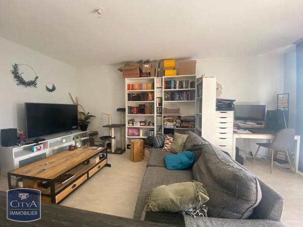 Appartement à louer 2 pièces 51.25m² Valenciennes (59300)
