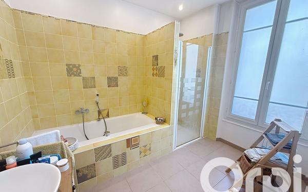 Maison à vendre    5 pièces •  Melun