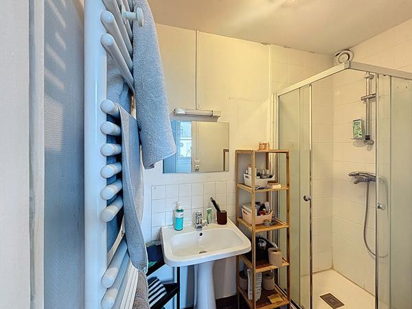 Spécial investisseur ! T2 avec locataire en place Angers Roi René