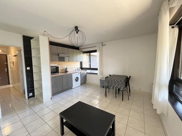 Appartement à louer |                                        Bordeaux |                                        2 pièces  | 34 m²