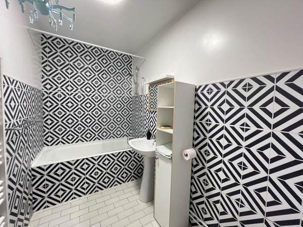 Appartement à louer |                                        Bordeaux |                                        2 pièces  | 34 m²