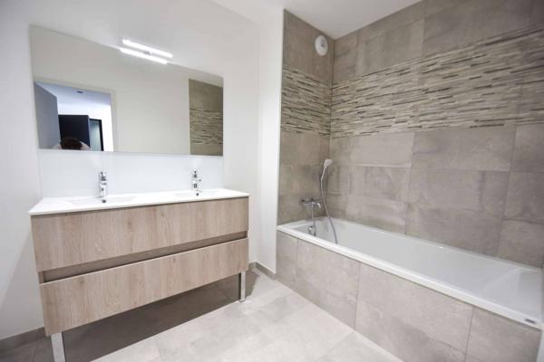 Appartement à louer - Saint-Jorioz 3 pièces de 76.58 m²