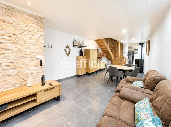 Maison
         4 pièces
        - 94 m² 207 000 € *