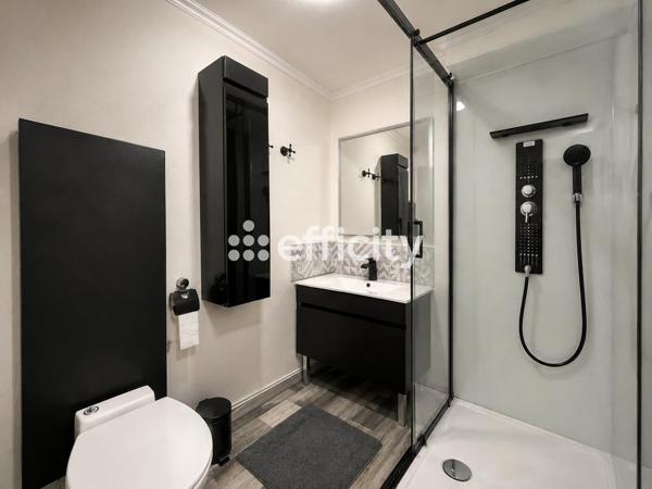 Maison
         4 pièces
        - 94 m² 207 000 € *