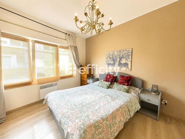 Maison
         4 pièces
        - 94 m² 207 000 € *