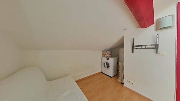 Studio meublé - Cours Fauriel