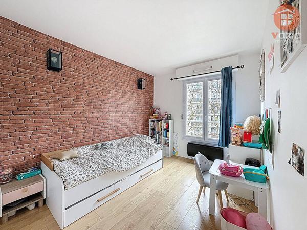Appartement à vendre - Suresnes 5 pièces de 100.75 m²