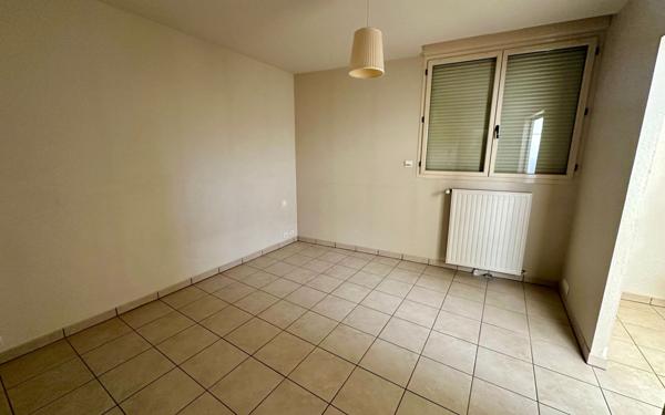 Appartement à louer    3 pièces • 126,58 m2 Brive-la-Gaillarde