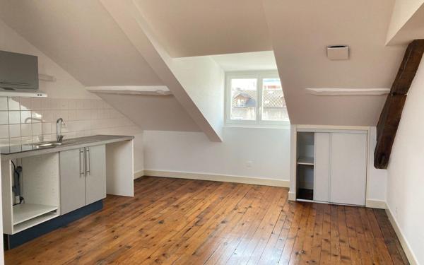 Appartement à louer    3 pièces •  Périgueux