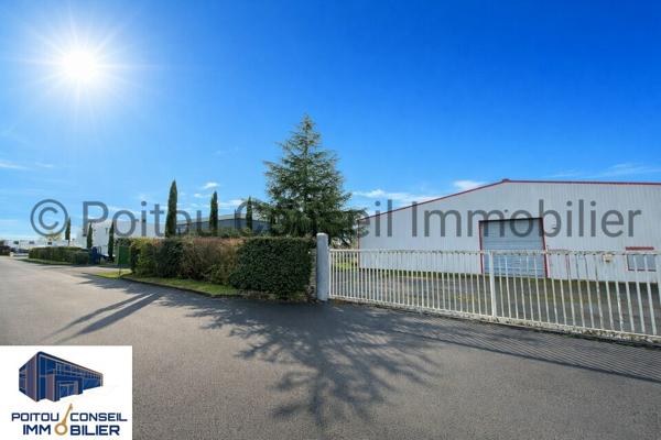ZONE ARTISANALE ET INDUSTRIELLE LA CRECHE STOCKAGE D’ENVIRON 860m2