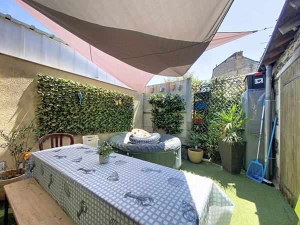 Maison Montreuil Juigne 4 pièce(s) 87 m2