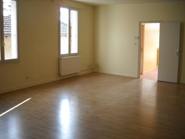 Appartement 4 pièces de 94 m² à St just st rambert