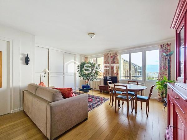 Quartier Saint Etienne: à côté du métro Mairie d'Issy, des commerces et des écoles