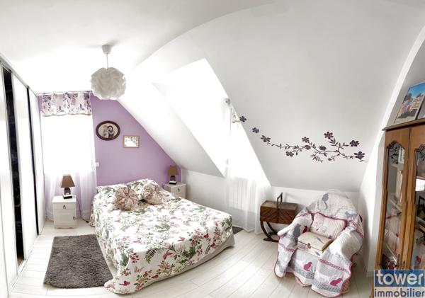 Maison T7 avec 5 chambres sur terrain de 1000 M²