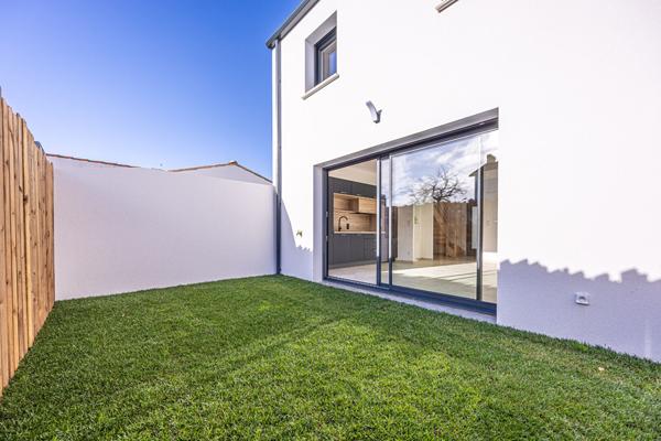 AYTRE - MAISON NEUVE  / TROIS CHAMBRES