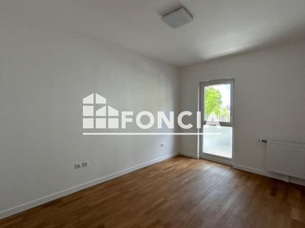 Location Appartement 4 pièces 103.6 m² - 8 RUE VICTOR GARAIX Chartres 28000