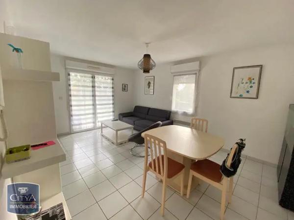 Appartement à louer 3 pièces 61.44m² Limoges (87000)